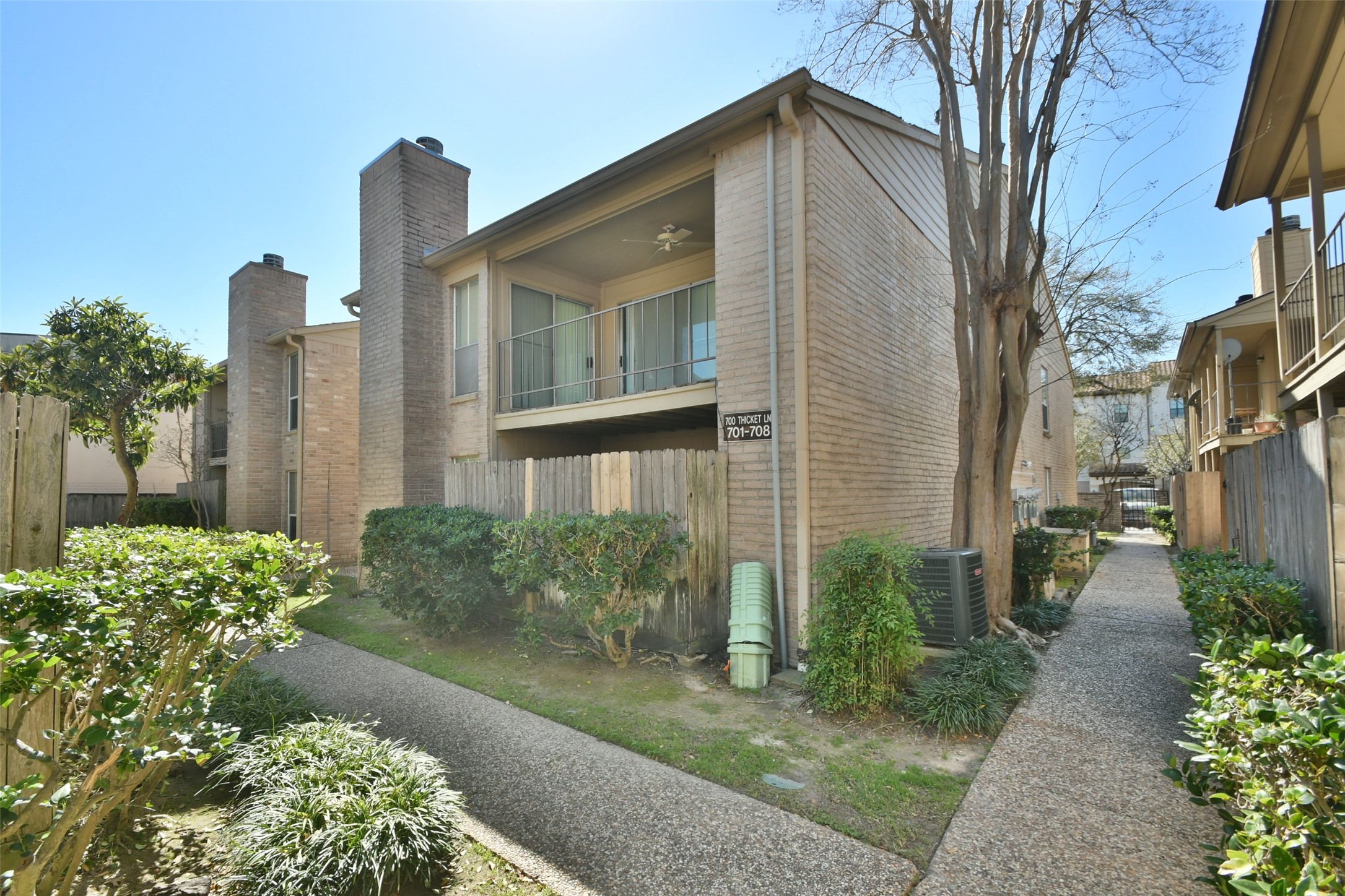 700 Thicket Lane, Unit 704 Houston, TX 77079 - Photo 41 of 44