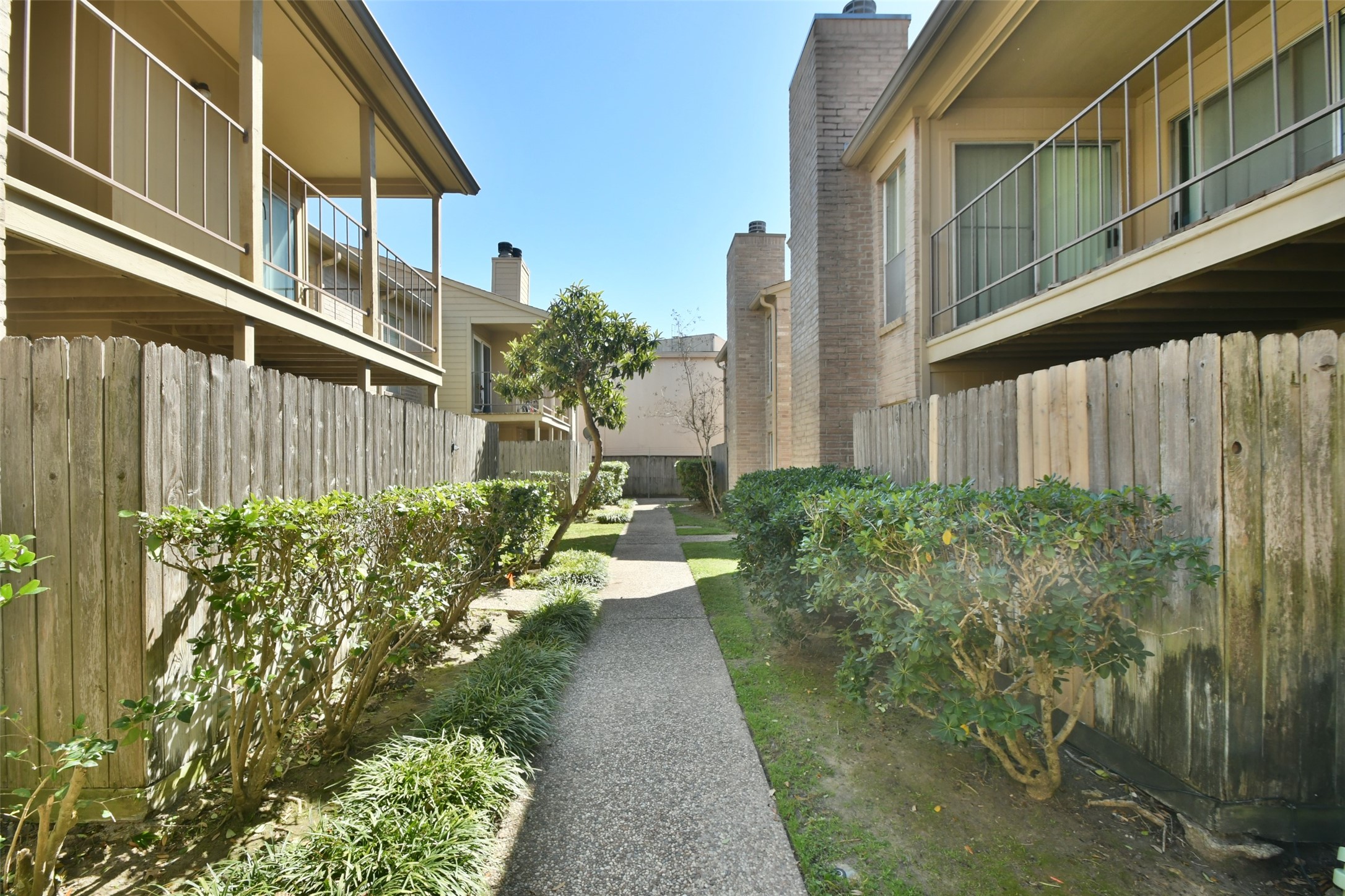 700 Thicket Lane, Unit 704 Houston, TX 77079 - Photo 42 of 44