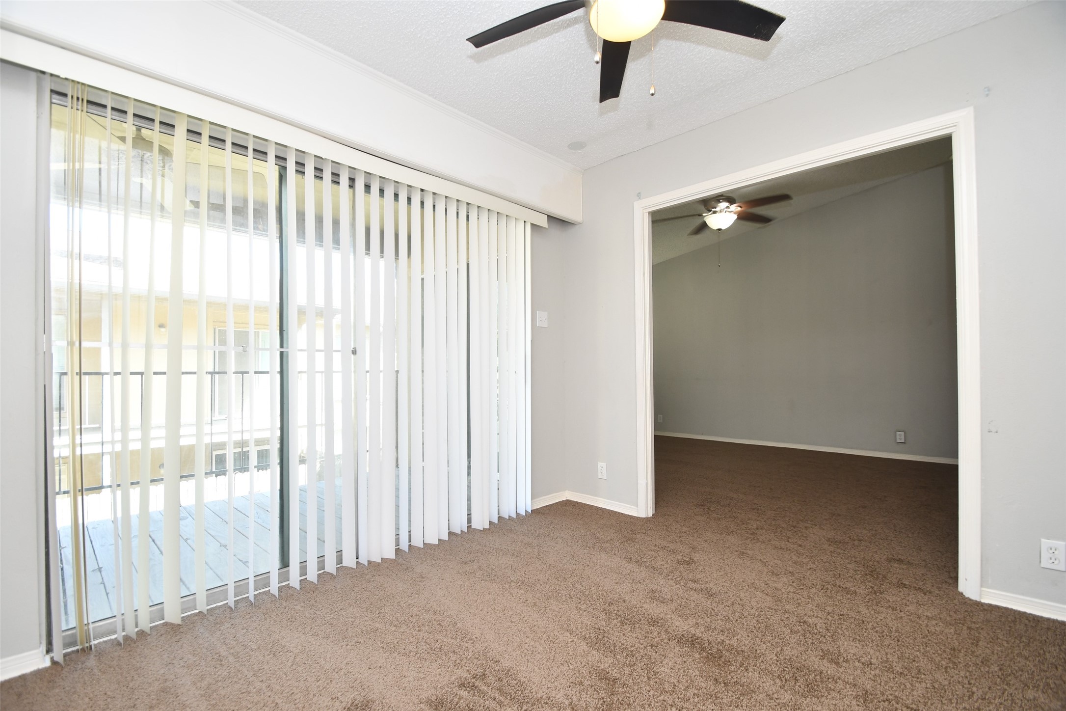 700 Thicket Lane, Unit 704 Houston, TX 77079 - Photo 9 of 44 Study/Office
