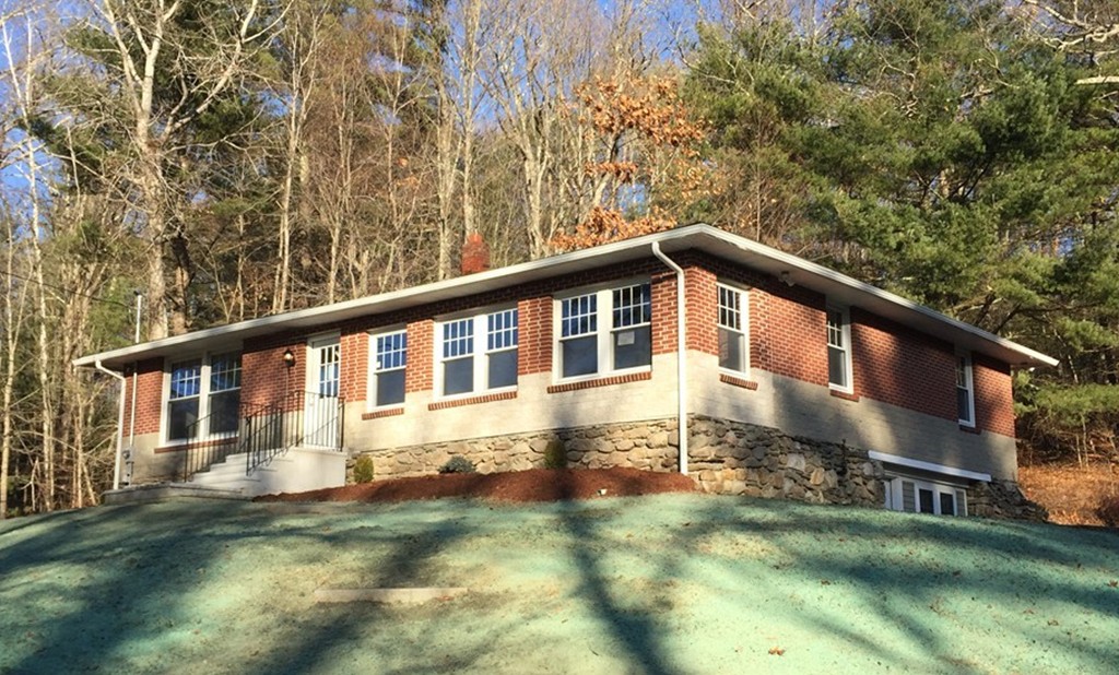 38 West Dudley Road Dudley, MA 01571 - Photo 1 of 13 Gallery Image 1