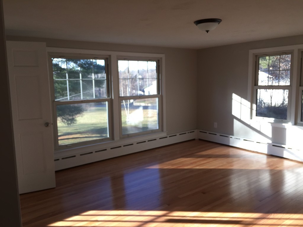 38 West Dudley Road Dudley, MA 01571 - Photo 3 of 13 Gallery Image 3