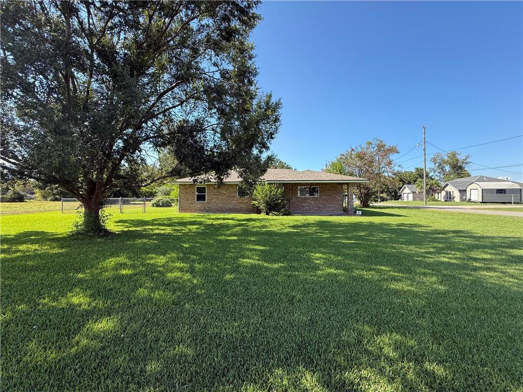 1606 Main Street Laplace, LA 70068 - Photo 2 of 19