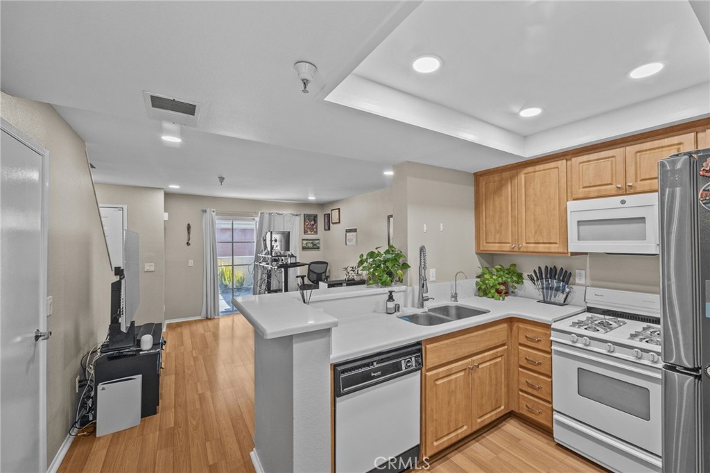 12677 8th Street Garden Grove, CA 92840 - Photo 7 of 27