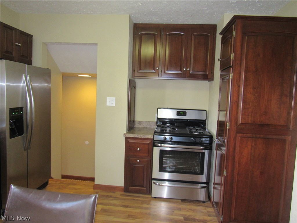 14870 Turney Road Maple Heights, OH 44137 - Photo 3 of 25 Gallery Image 3