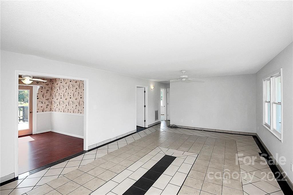 3014 Morgan Mill Road Monroe, NC 28110 - Photo 7 of 33 Gallery Image 7