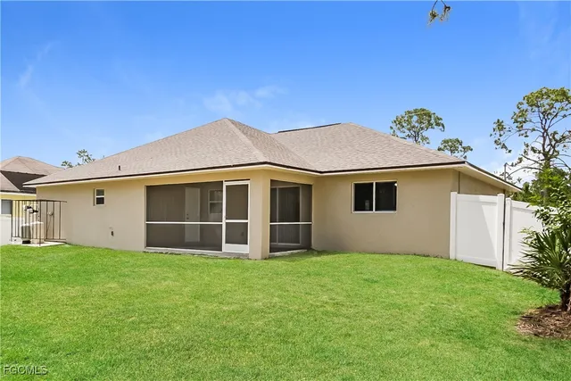 $2,000 | 1056 Summa Boulevard, Lehigh Acres, FL 33974