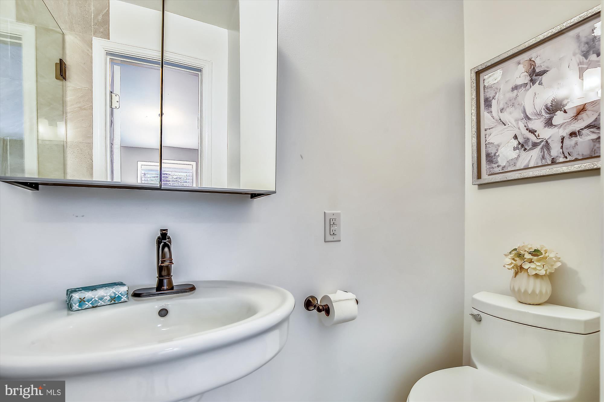 11520 Popes Head Road Fairfax, VA 22030 - Photo 18 of 20