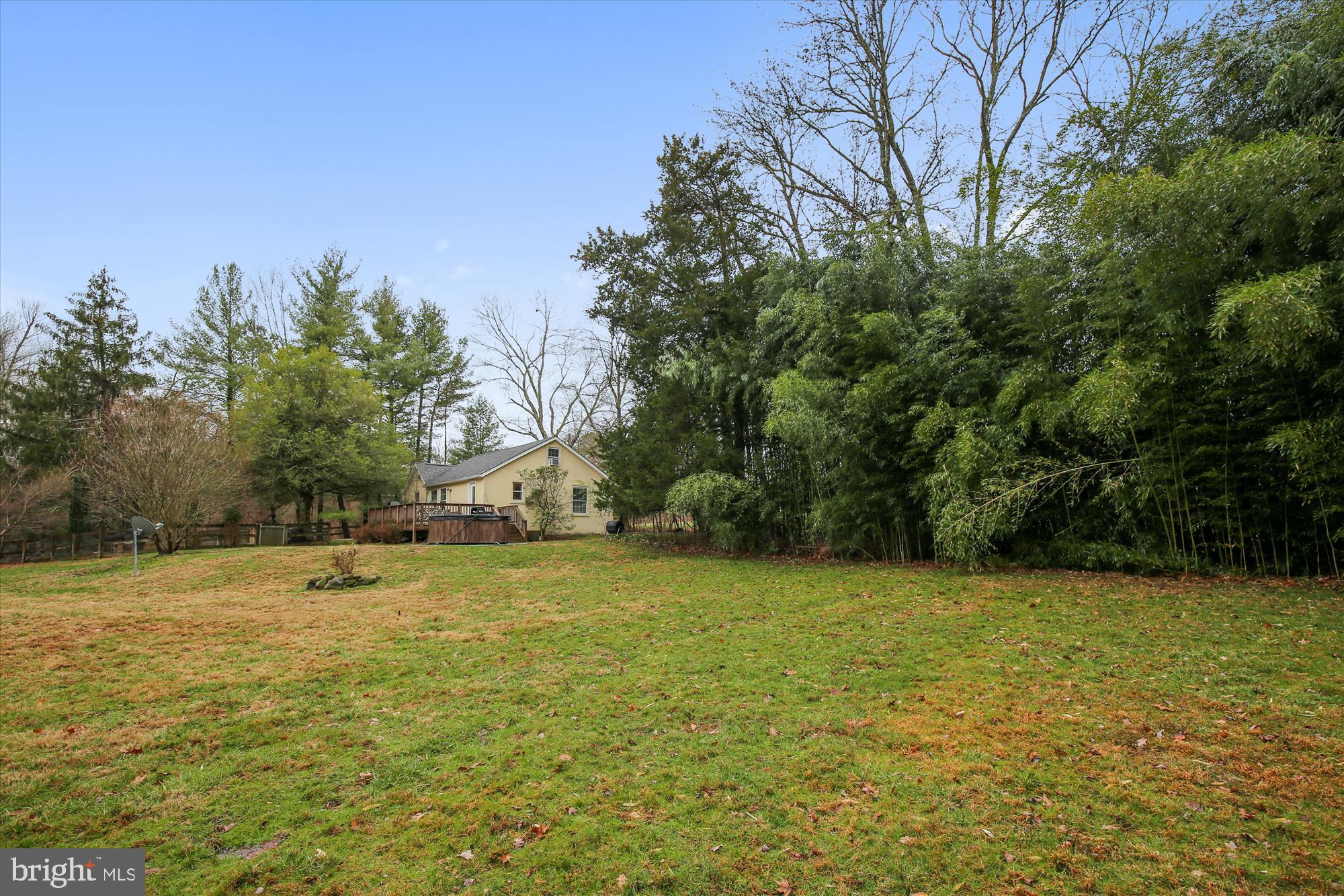 11520 Popes Head Road Fairfax, VA 22030 - Photo 4 of 20