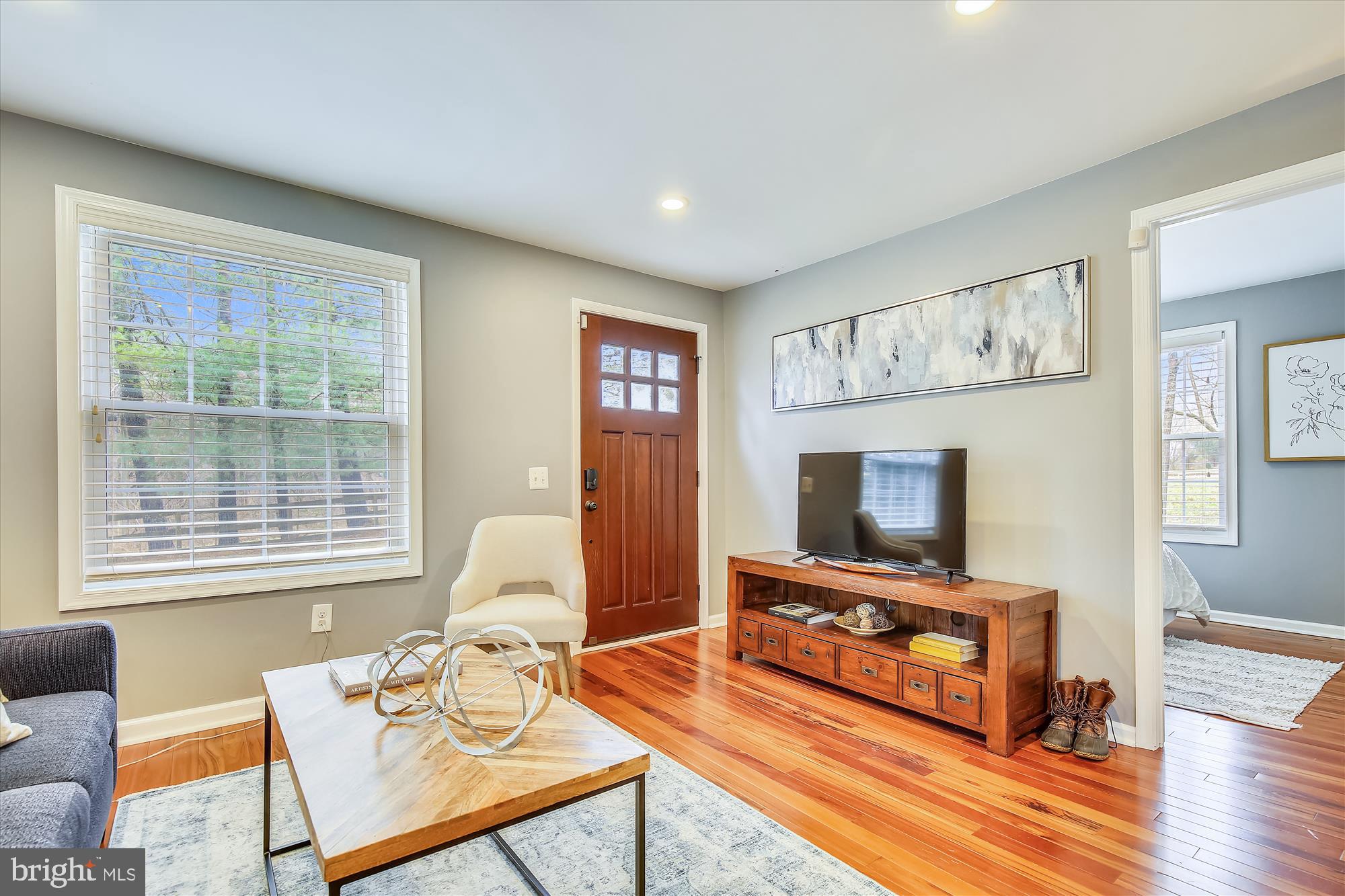 11520 Popes Head Road Fairfax, VA 22030 - Photo 6 of 20