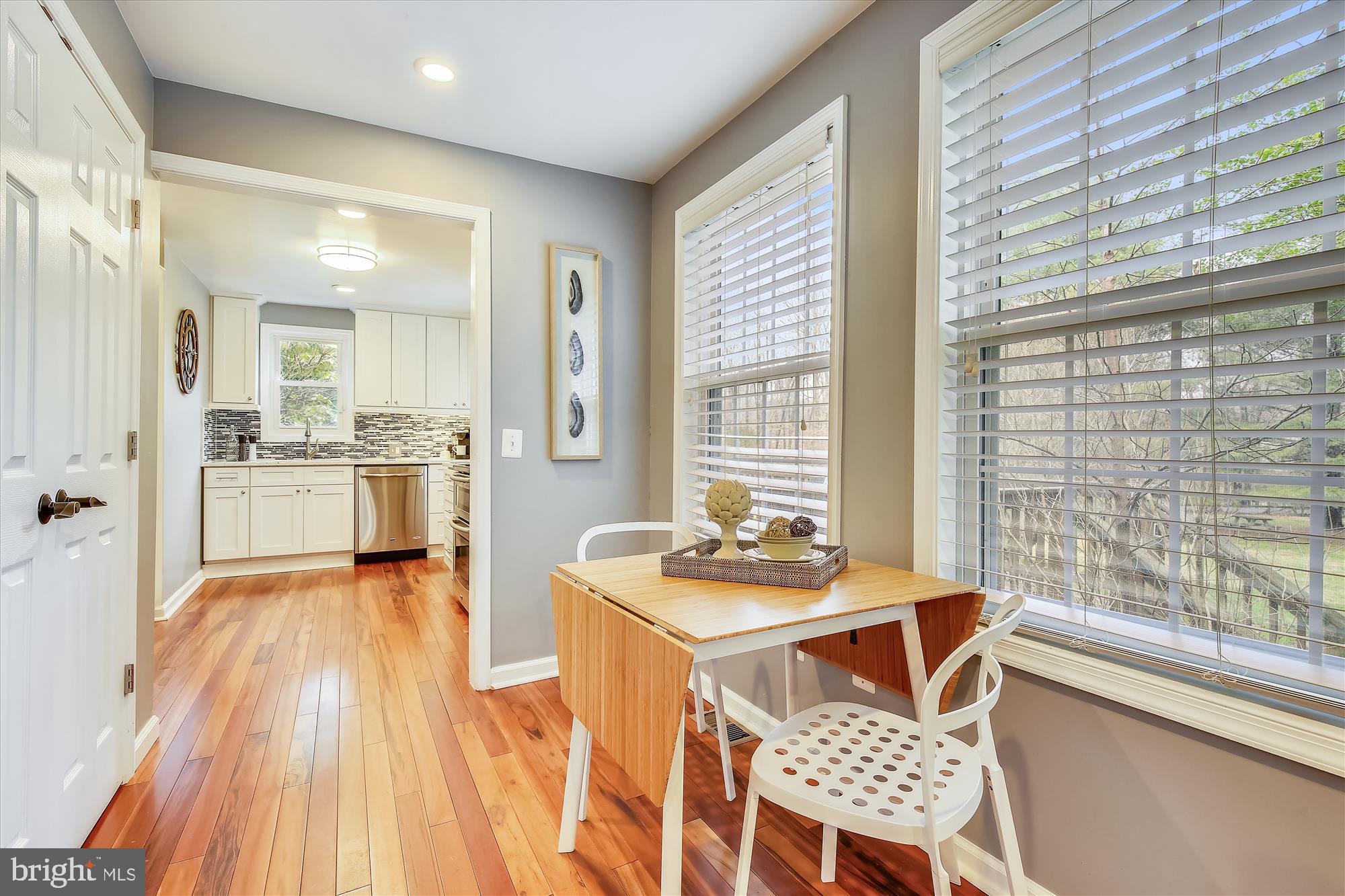 11520 Popes Head Road Fairfax, VA 22030 - Photo 7 of 20