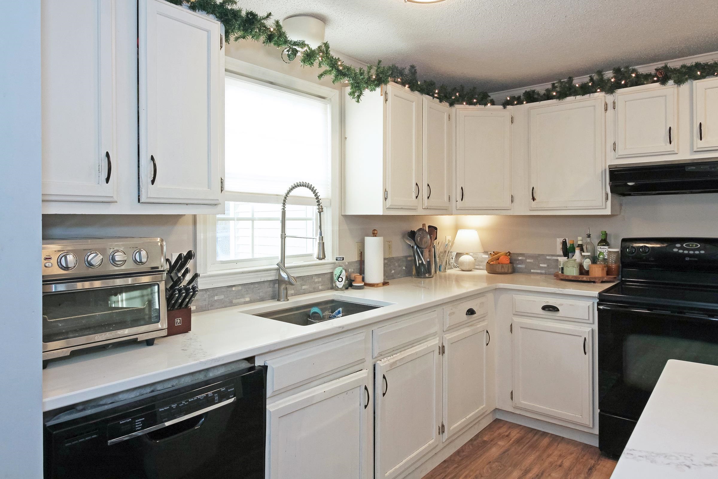 56 Durham Road, Unit 51 Dover, NH 03820 - Photo 3 of 23