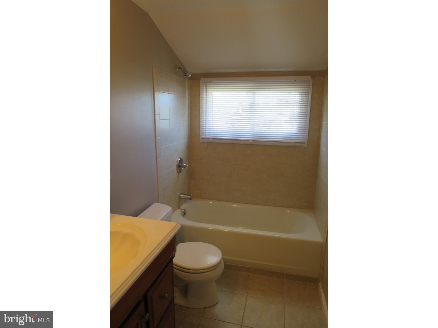39 Horn Road Levittown, PA 19056 - Photo 12 of 13 Gallery Image 12