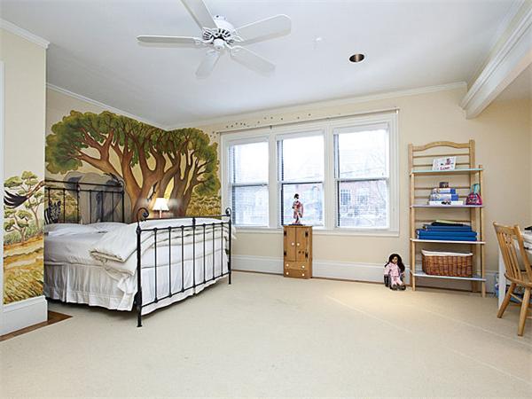 32 Kennard Road Brookline, MA 02445 - Photo 18 of 28 Gallery Image 18