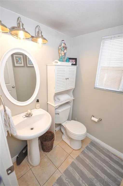 29707 Circle R Court Escondido, CA 92026 - Photo 12 of 25 Gallery Image 12