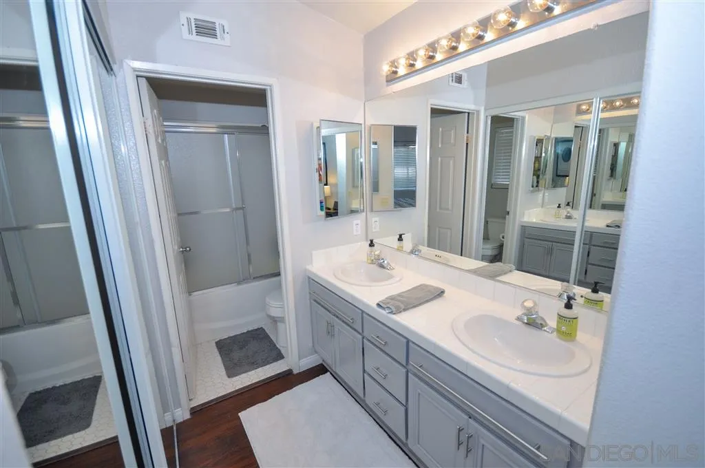 29707 Circle R Court Escondido, CA 92026 - Photo 14 of 25 Gallery Image 14