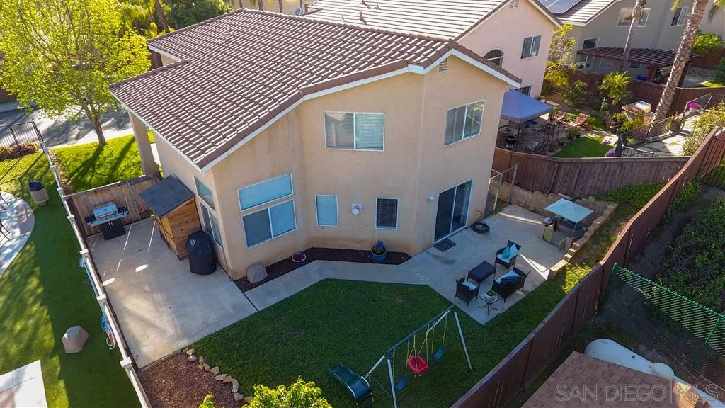 29707 Circle R Court Escondido, CA 92026 - Photo 3 of 25 Gallery Image 3