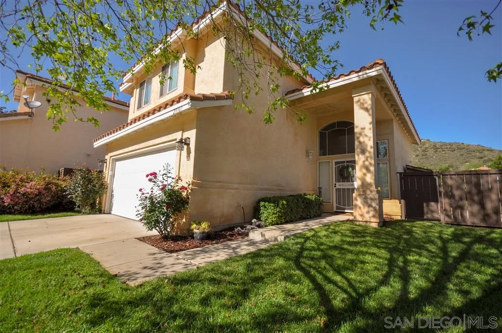 29707 Circle R Court Escondido, CA 92026 - Photo 4 of 25 Gallery Image 4