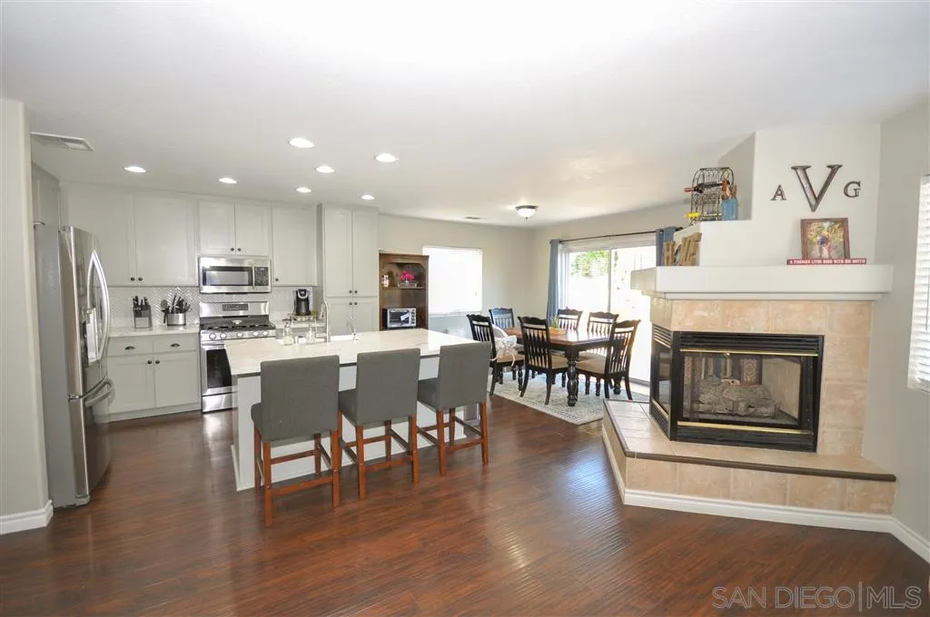 29707 Circle R Court Escondido, CA 92026 - Photo 7 of 25 Gallery Image 7