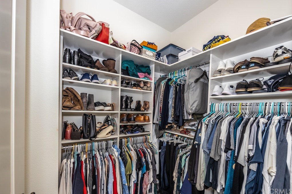 314 Trailblaze Irvine, CA 92618 - Photo 12 of 25 Walk-in Closet