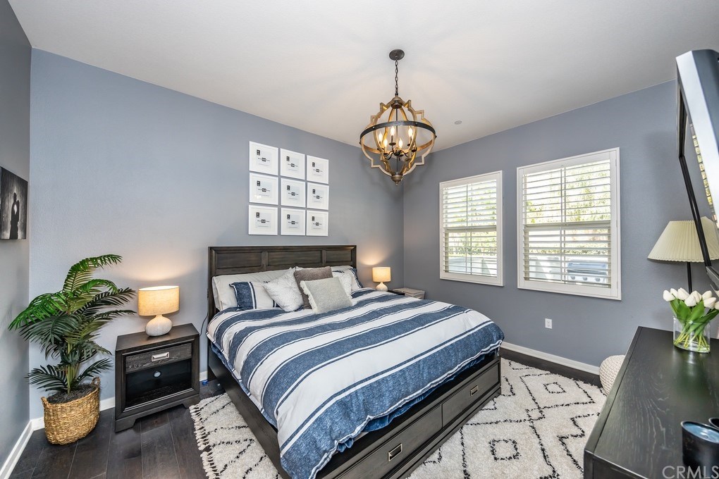 314 Trailblaze Irvine, CA 92618 - Photo 10 of 25 Large Main Suite