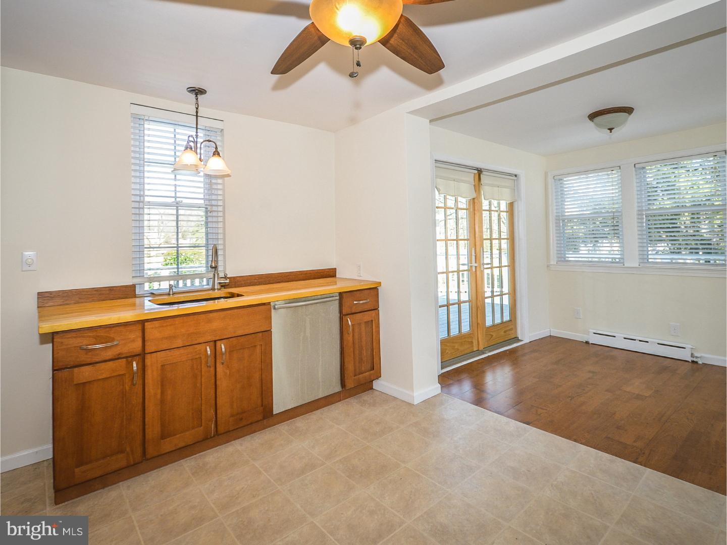 35 Wilkshire Road Doylestown, PA 18901 - Photo 3 of 24 Kitchen