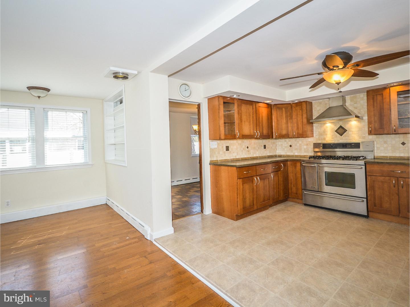 35 Wilkshire Road Doylestown, PA 18901 - Photo 5 of 24 Kitchen