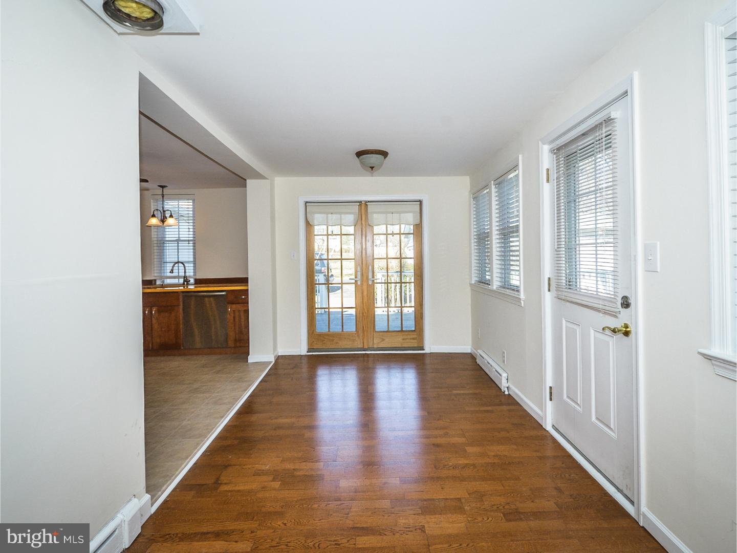 35 Wilkshire Road Doylestown, PA 18901 - Photo 7 of 24 Sun Room