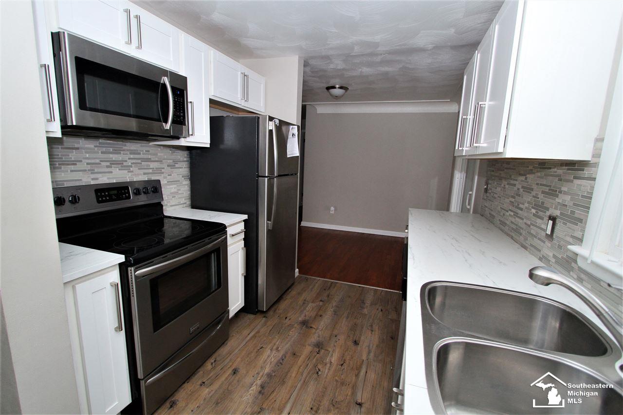 4950 South Custer Road Monroe, MI 48161 - Photo 13 of 25