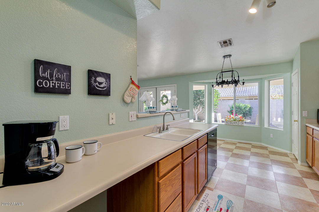 2131 East Ranch Court Gilbert, AZ 85296 - Photo 15 of 31 14-Ranch Cour