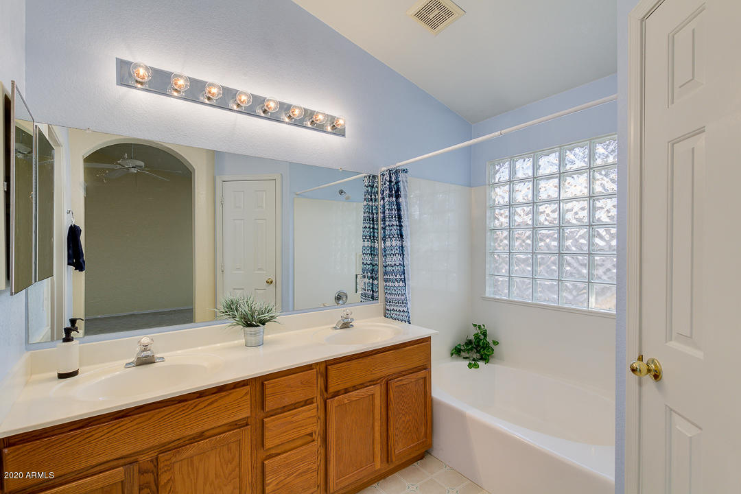 2131 East Ranch Court Gilbert, AZ 85296 - Photo 21 of 31 20-Ranch Cour
