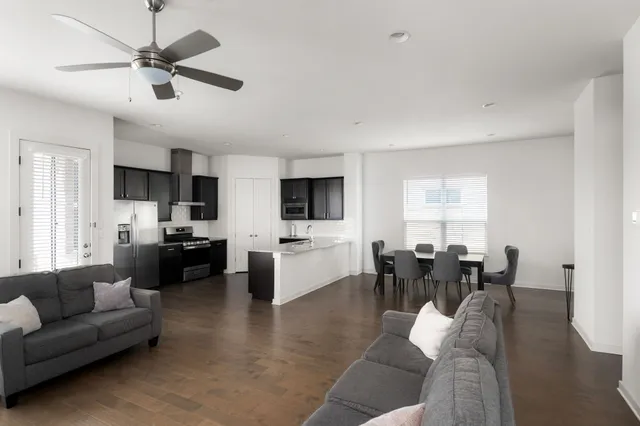 $3,000 | 1531 North Red Bud Lane, Unit 8, Round Rock, TX 78665