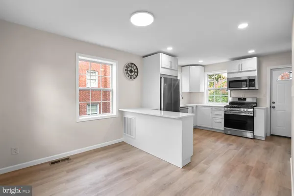 $520,000 | 5403 14th Place, Hyattsville, MD 20782