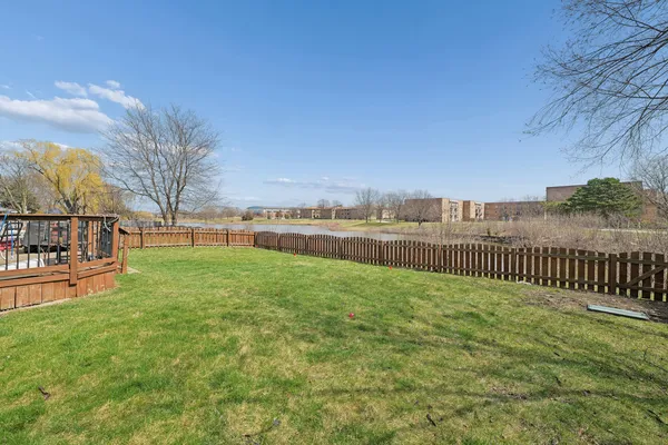 $430,000 | 861 Boone Drive, Carol Stream, IL 60188