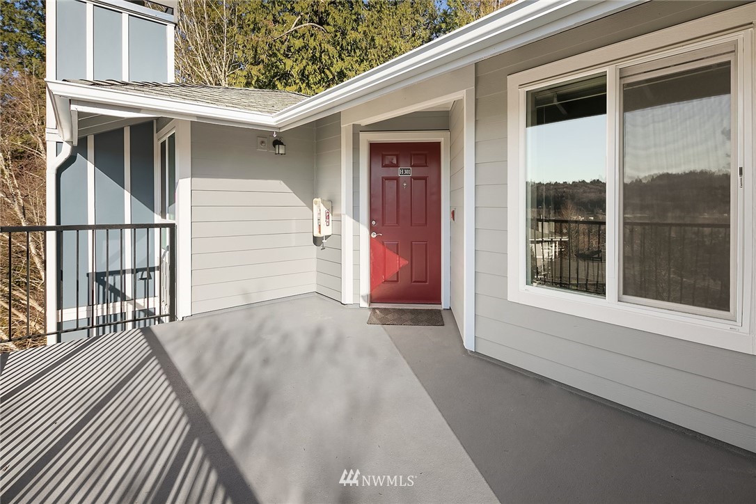 3926 243rd Place Southeast, Unit H301 Bothell, WA 98021 - Photo 2 of 16 a view of house with a balcony