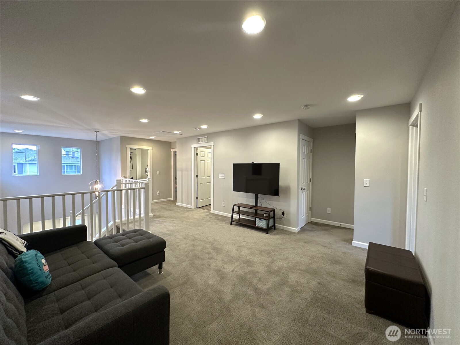19019 123rd Place Southeast Renton, WA 98058 - Photo 12 of 28 Gallery Image 12