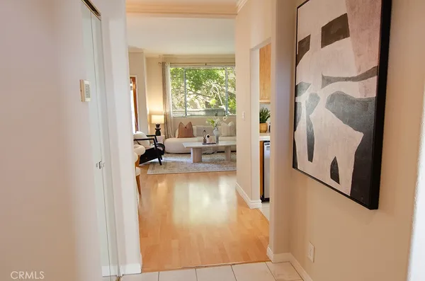 $848,000 | 240 South Mentor Avenue, Unit 2, Pasadena, CA 91106