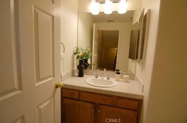 $848,000 | 240 South Mentor Avenue, Unit 2, Pasadena, CA 91106