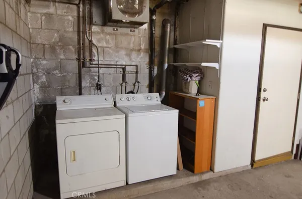 $848,000 | 240 South Mentor Avenue, Unit 2, Pasadena, CA 91106