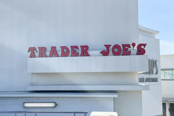 $848,000 | 240 South Mentor Avenue, Unit 2, Pasadena, CA 91106