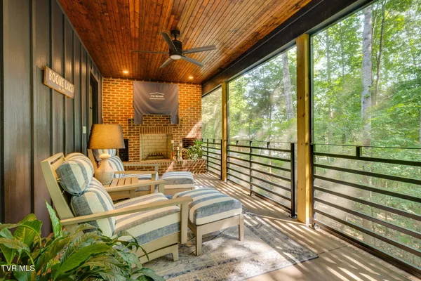 $1,500,000 | 379 Hideaway Farm Road, Piney Flats, TN 37686