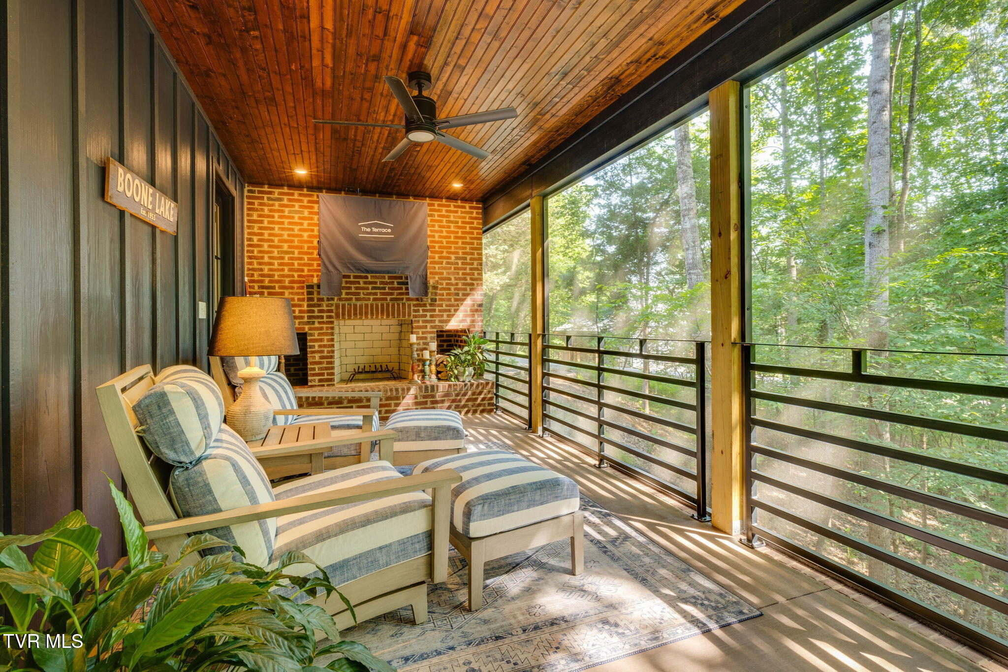 379 Hideaway Farm Road Piney Flats, TN 37686 - Photo 18 of 63 026 (1)