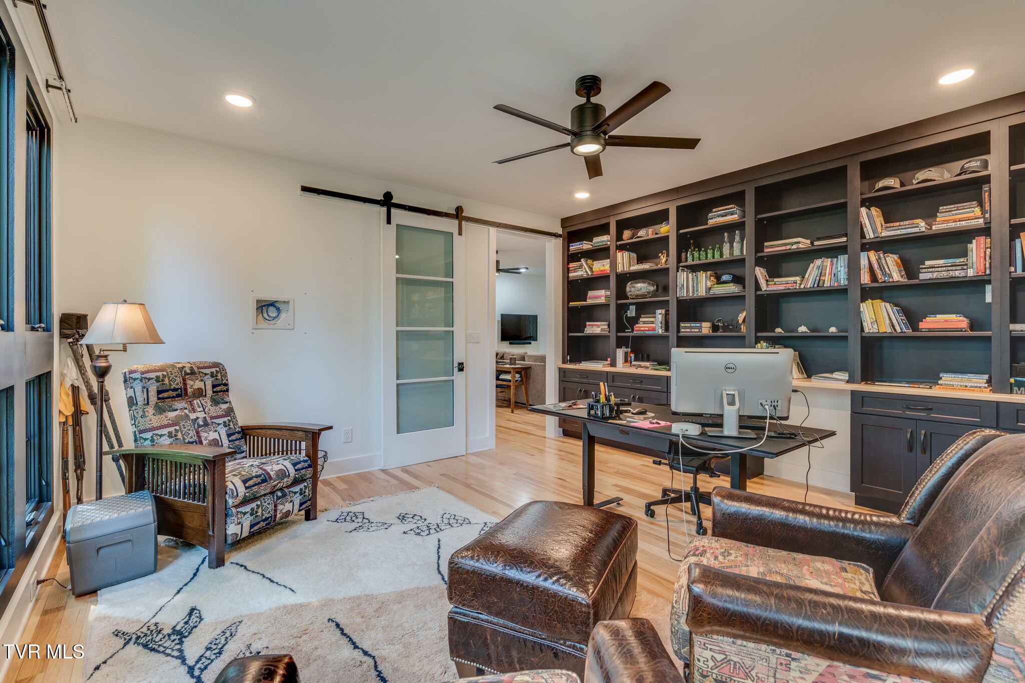 379 Hideaway Farm Road Piney Flats, TN 37686 - Photo 20 of 63 028 (1)