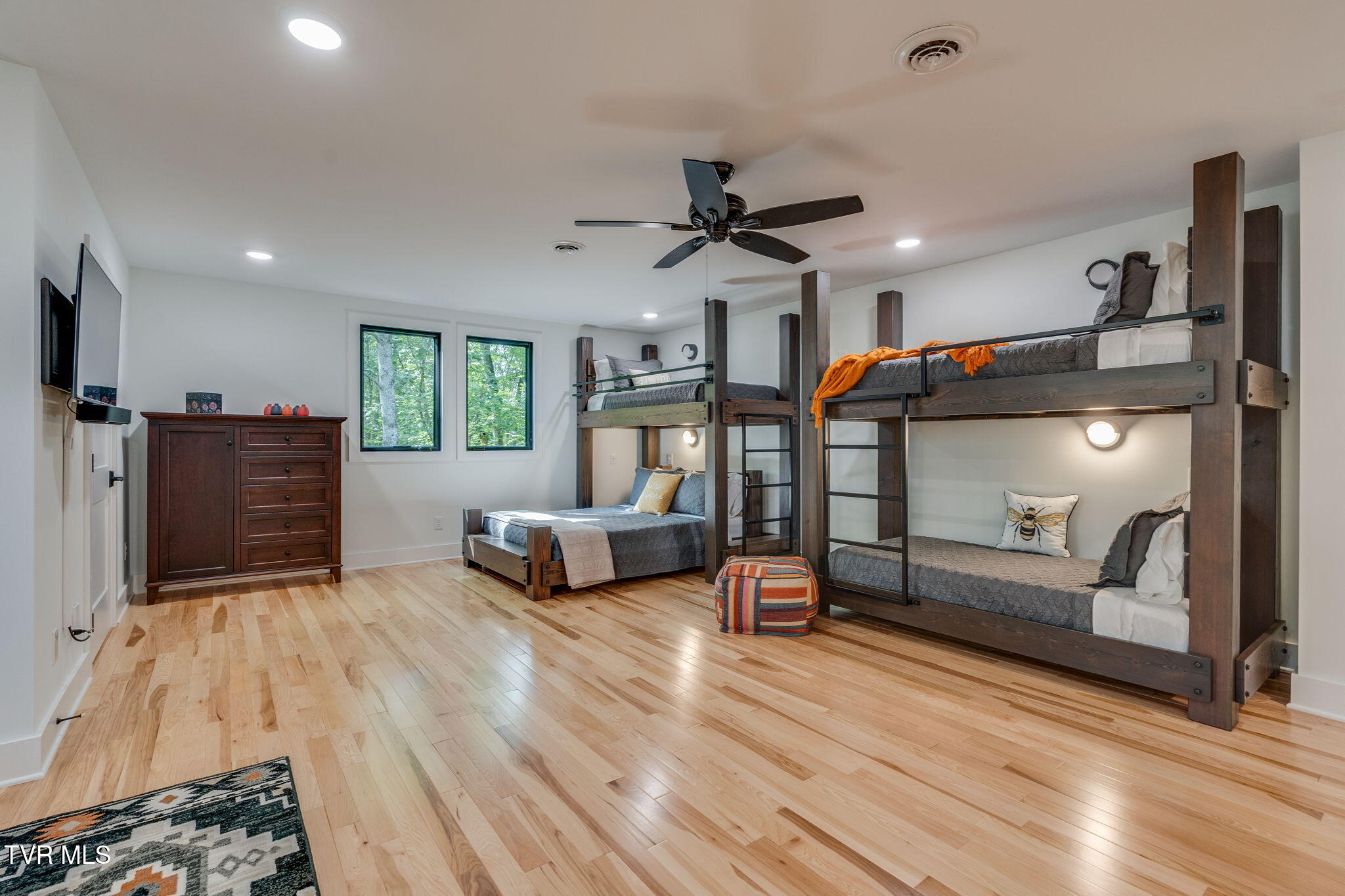 379 Hideaway Farm Road Piney Flats, TN 37686 - Photo 26 of 63 038 (1)