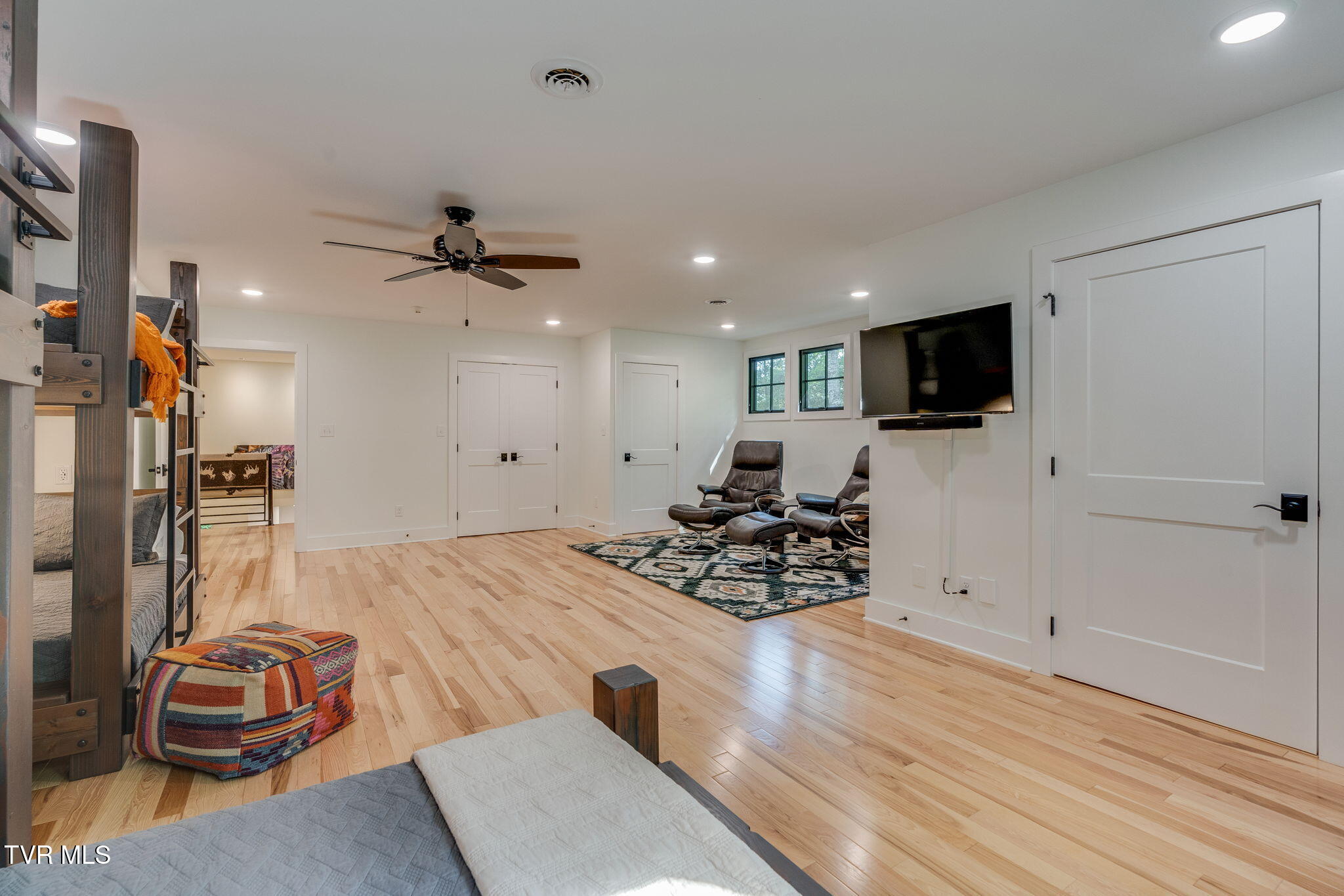 379 Hideaway Farm Road Piney Flats, TN 37686 - Photo 27 of 63 039 (1)