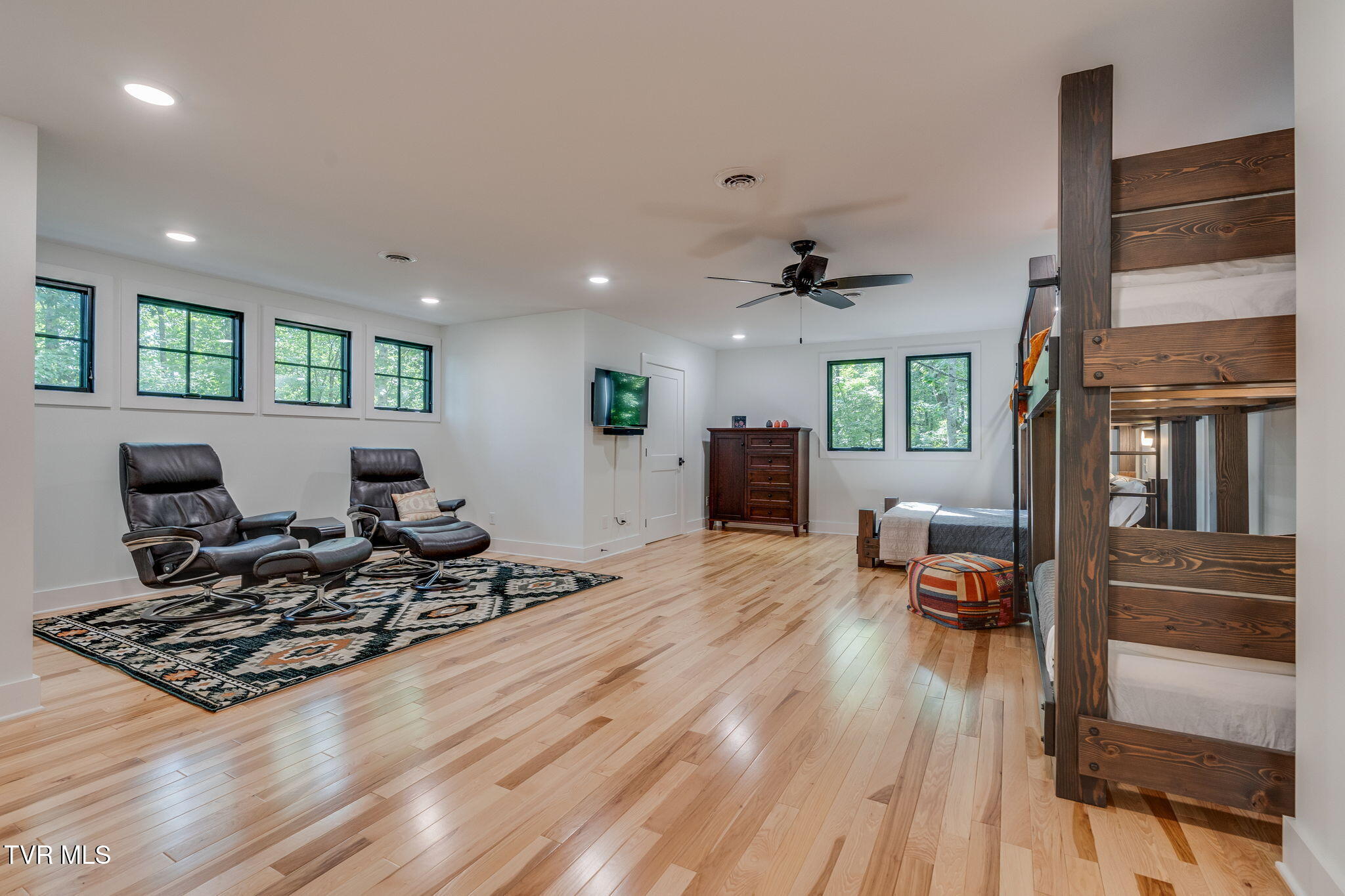 379 Hideaway Farm Road Piney Flats, TN 37686 - Photo 28 of 63 037 (1)