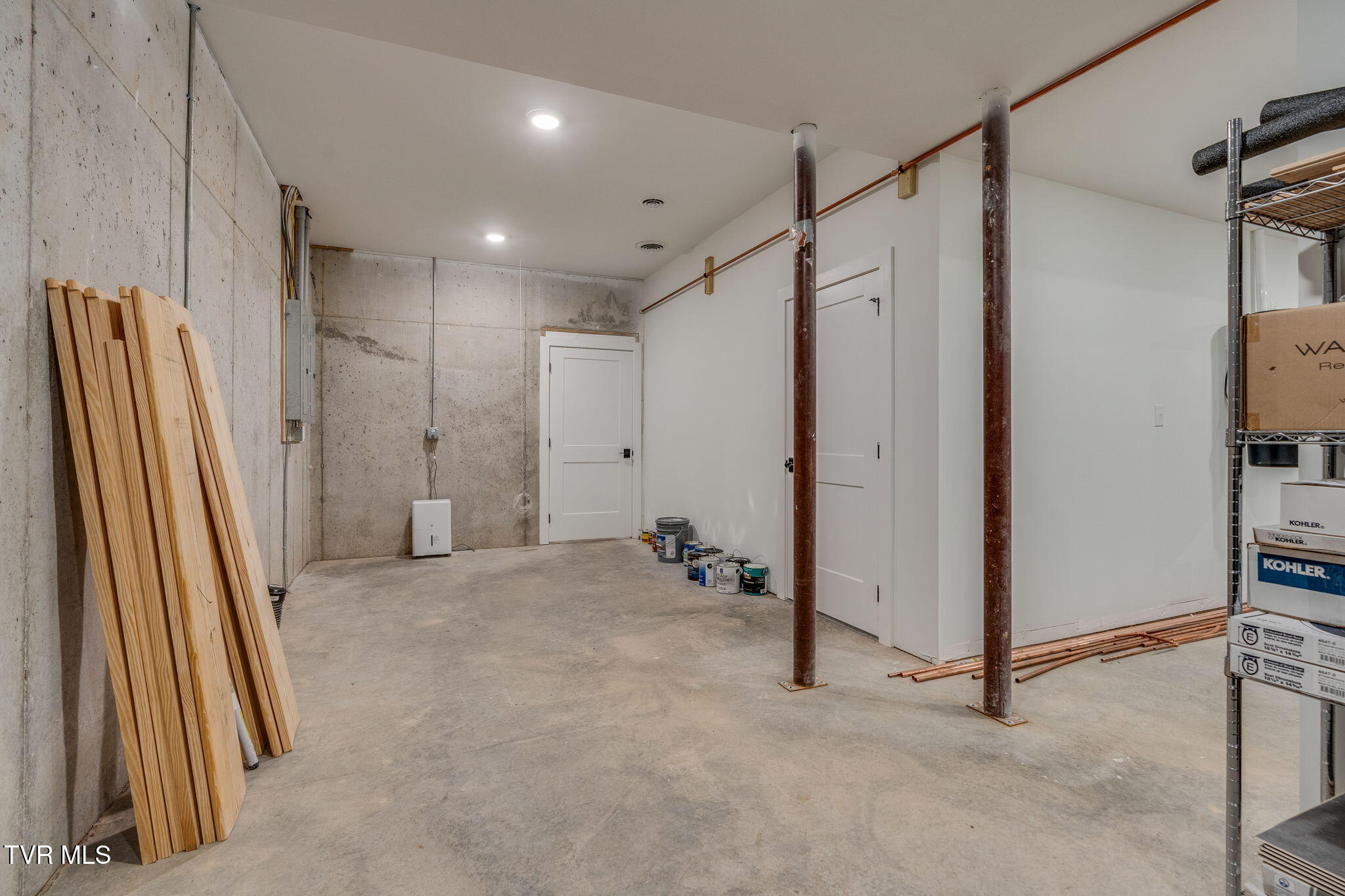 379 Hideaway Farm Road Piney Flats, TN 37686 - Photo 41 of 63 048 (1)