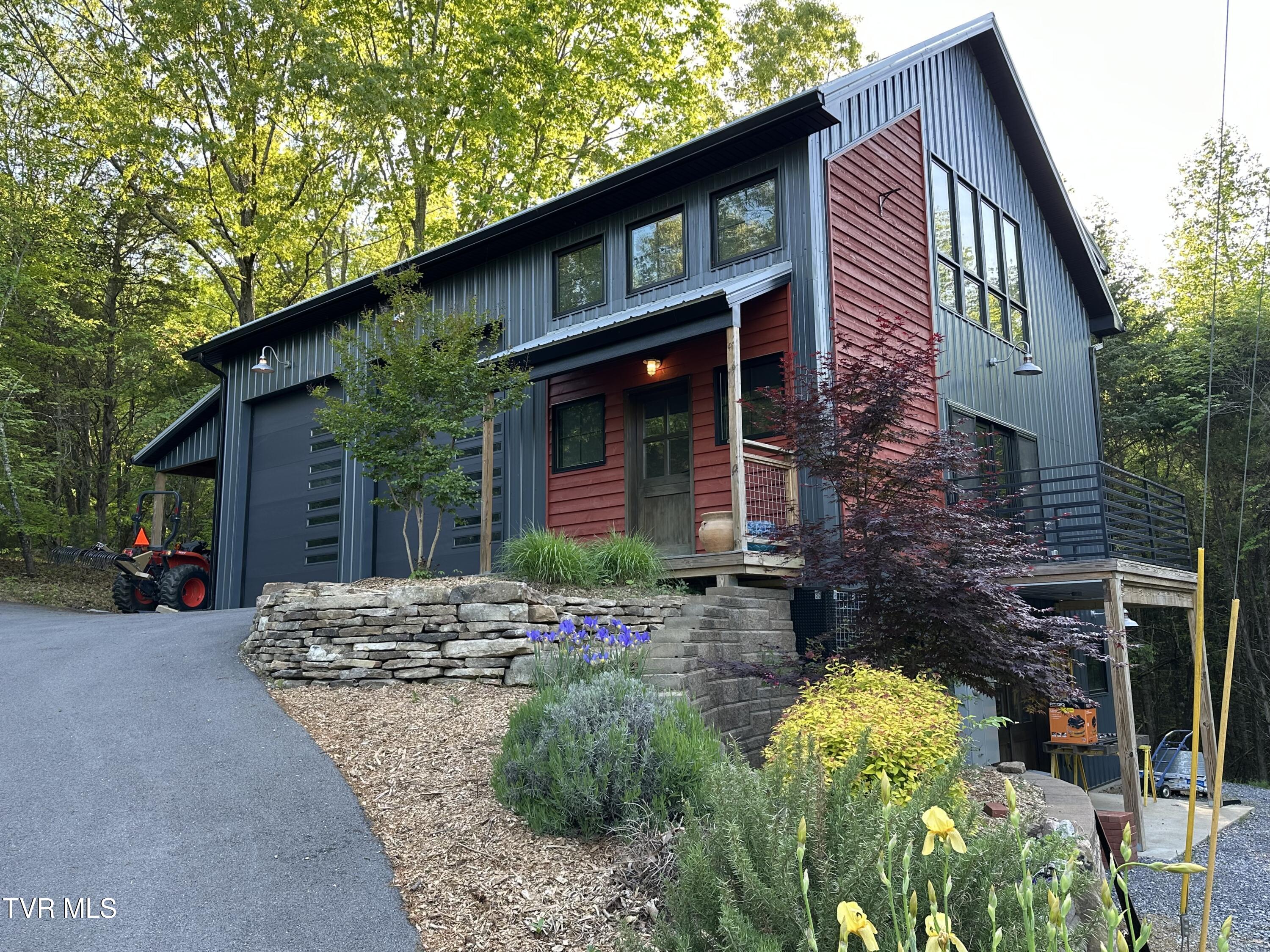 379 Hideaway Farm Road Piney Flats, TN 37686 - Photo 47 of 63 IMG_3227