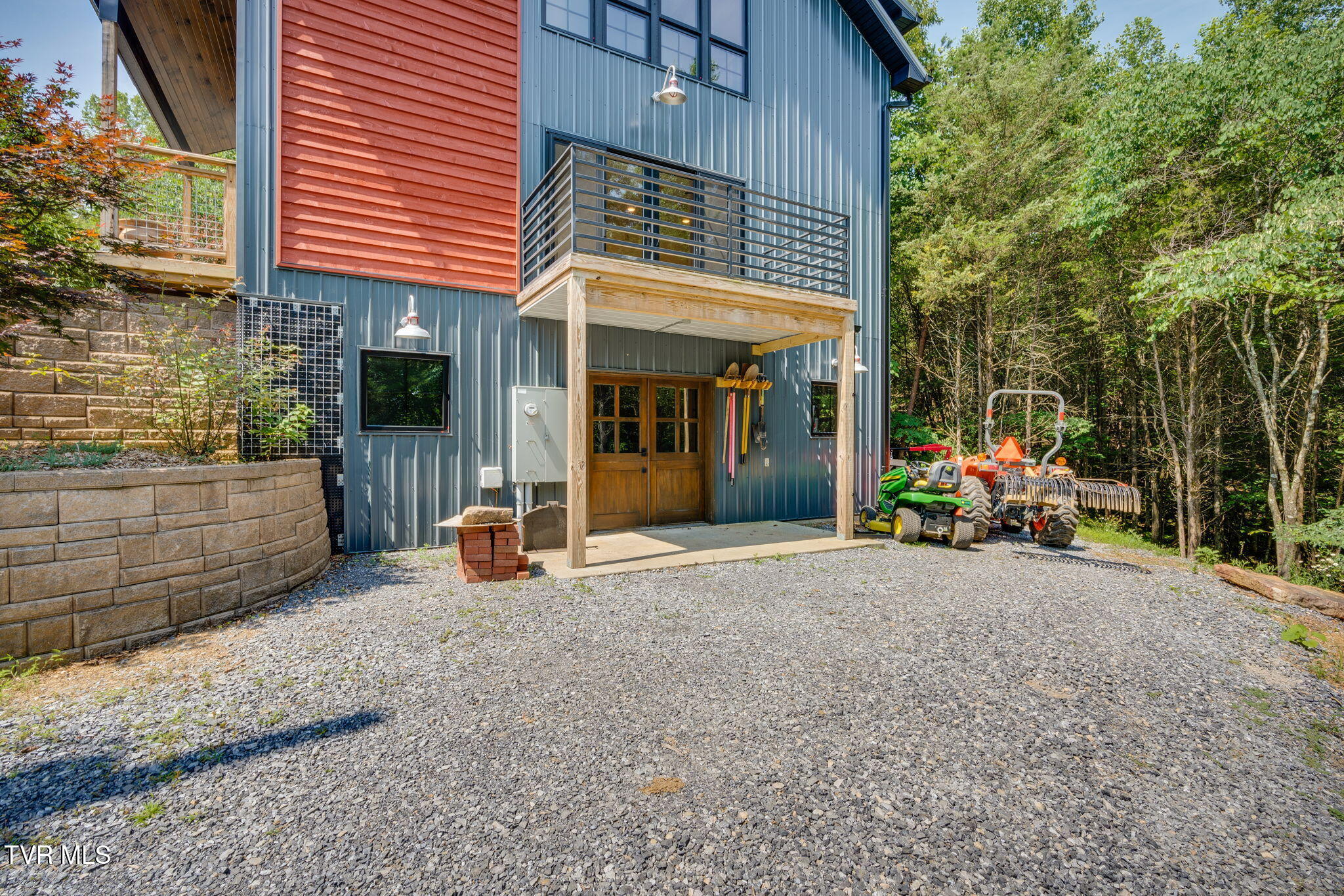 379 Hideaway Farm Road Piney Flats, TN 37686 - Photo 56 of 62 062 (1)