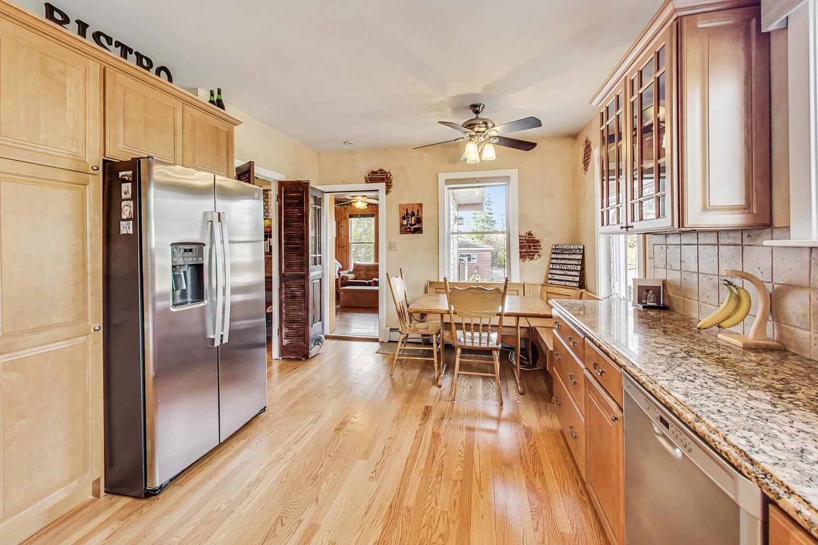 902 South Crescent Avenue Park Ridge, IL 60068 - Photo 12 of 30