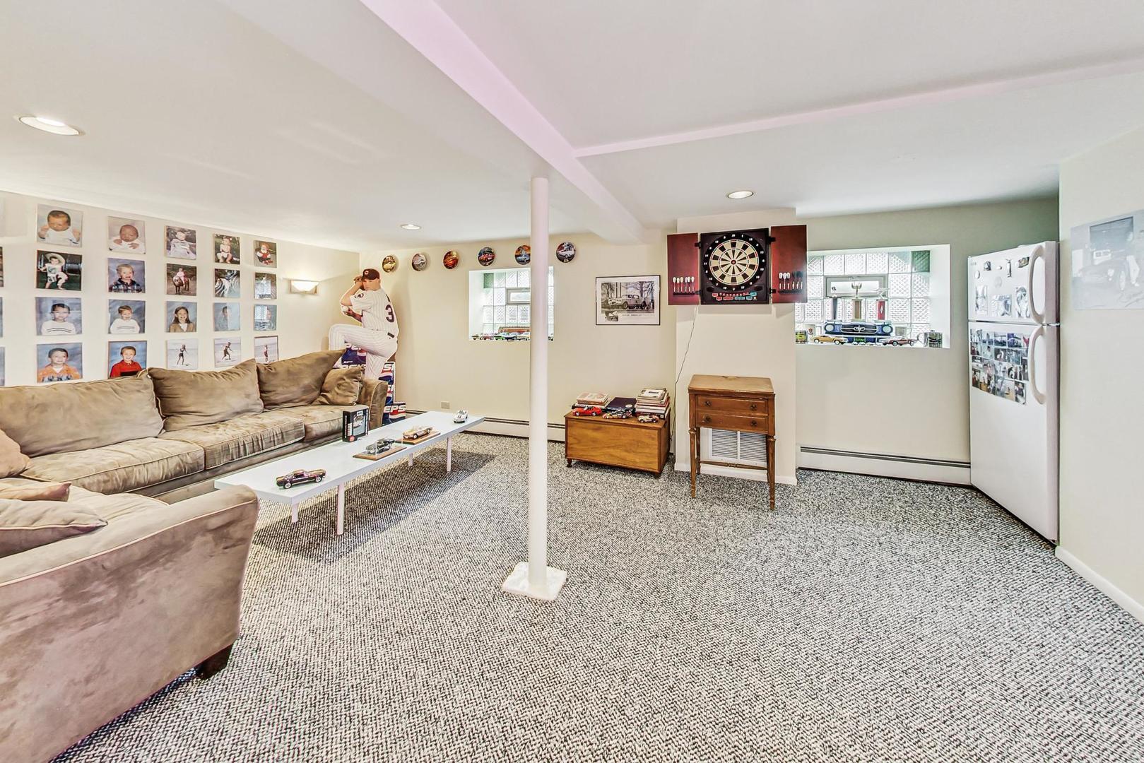 902 South Crescent Avenue Park Ridge, IL 60068 - Photo 22 of 30